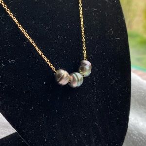 Sold.Genuine Pearl necklace